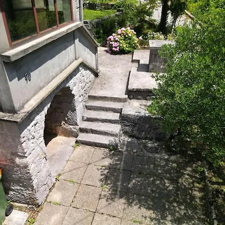 Prázdninový dům Sarmantna Kamena Kuca Sarita Jurdani